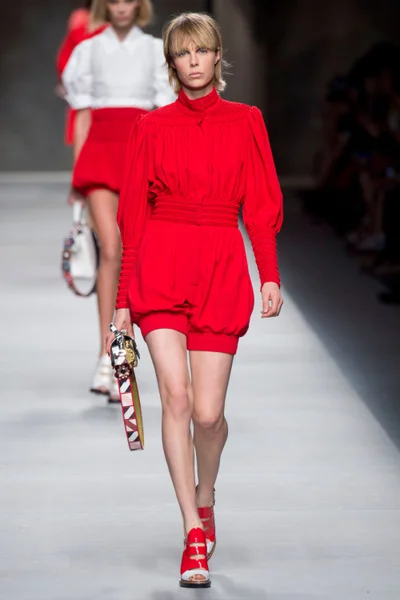 Look 1